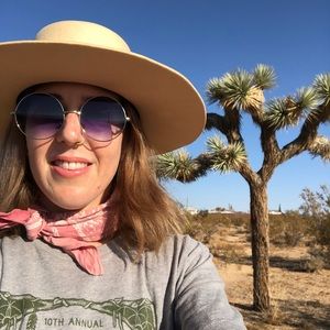 Meet your Posher, Cher